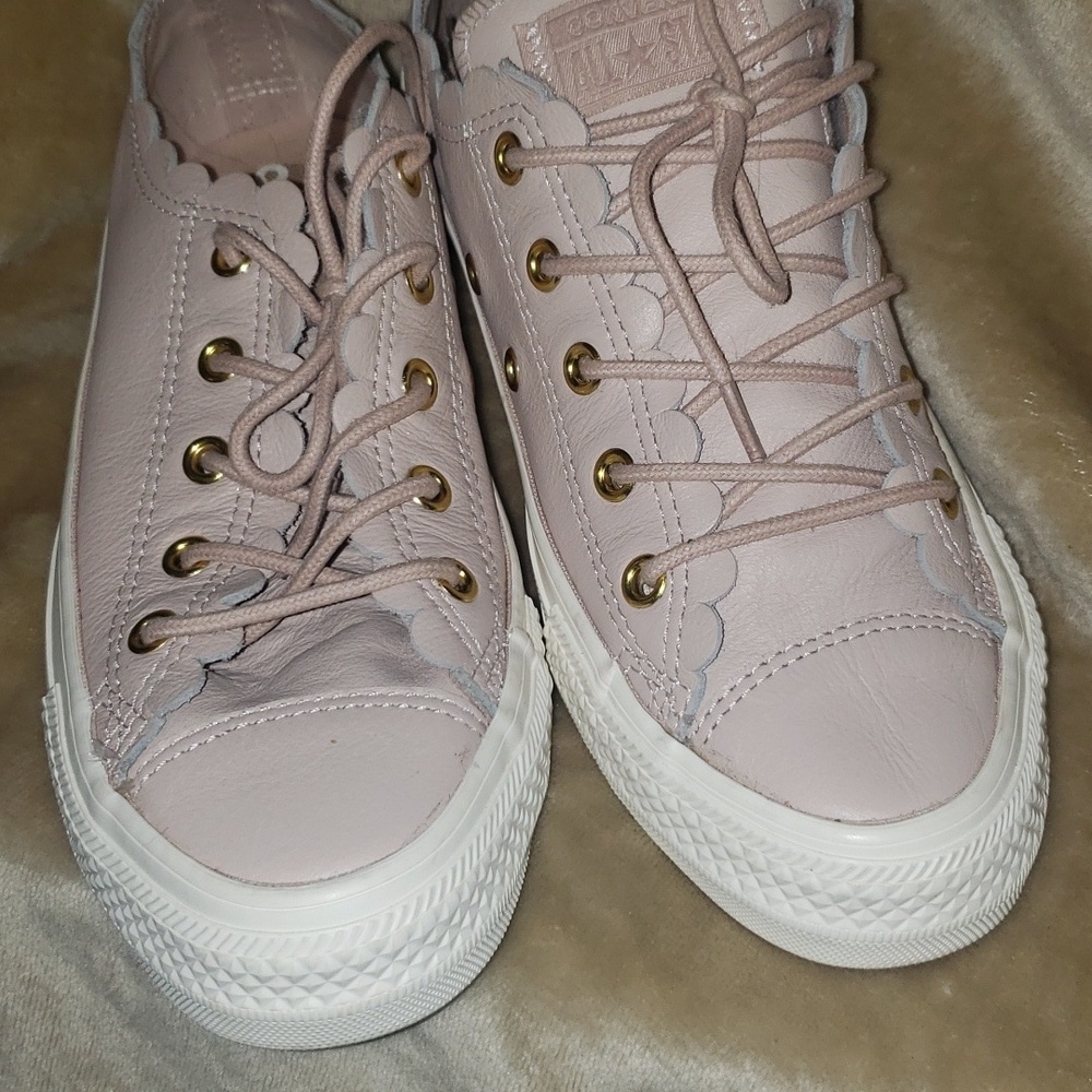 Converse Women's Chuck Taylor Scalloped Trainers Blush Leather - Picture 5 of 8